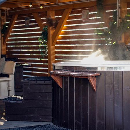 Aloha Glamp - Okragle Domki Przy Rzece - Balia I Sauna - Energylandia Zagornik Værelse billede