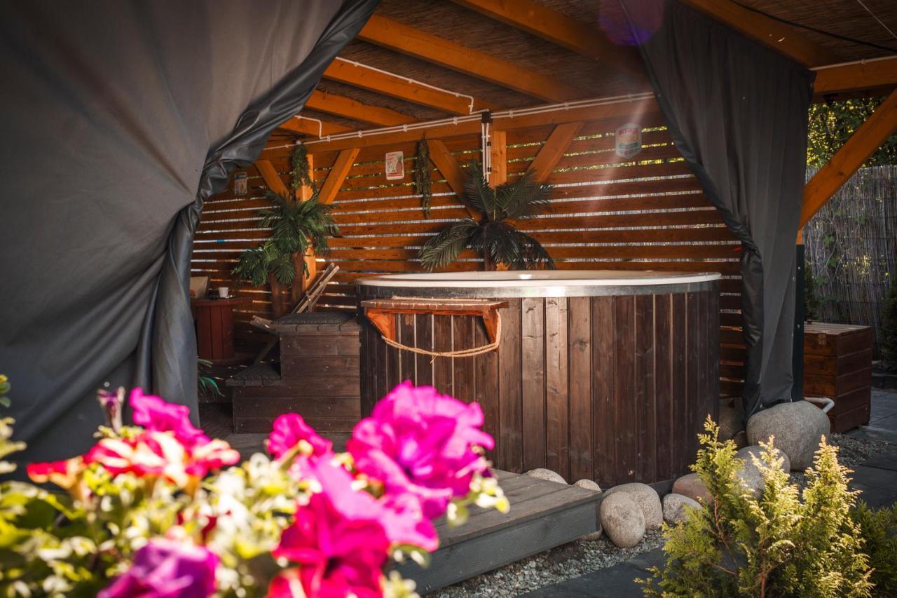 Aloha Glamp - Okragle Domki Przy Rzece - Balia I Sauna - Energylandia Zagornik Eksteriør billede