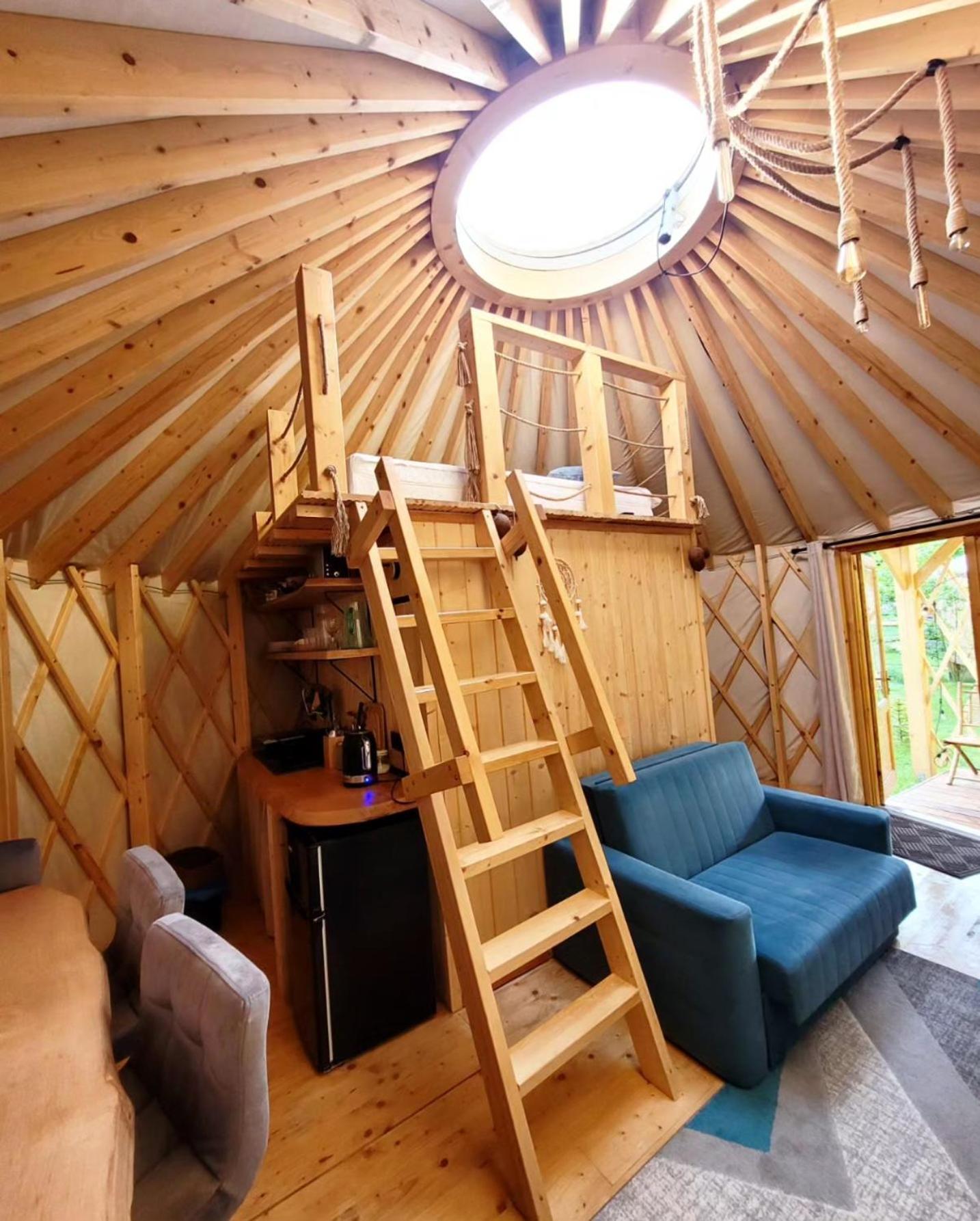 Aloha Glamp - Okragle Domki Przy Rzece - Balia I Sauna - Energylandia Zagornik Værelse billede